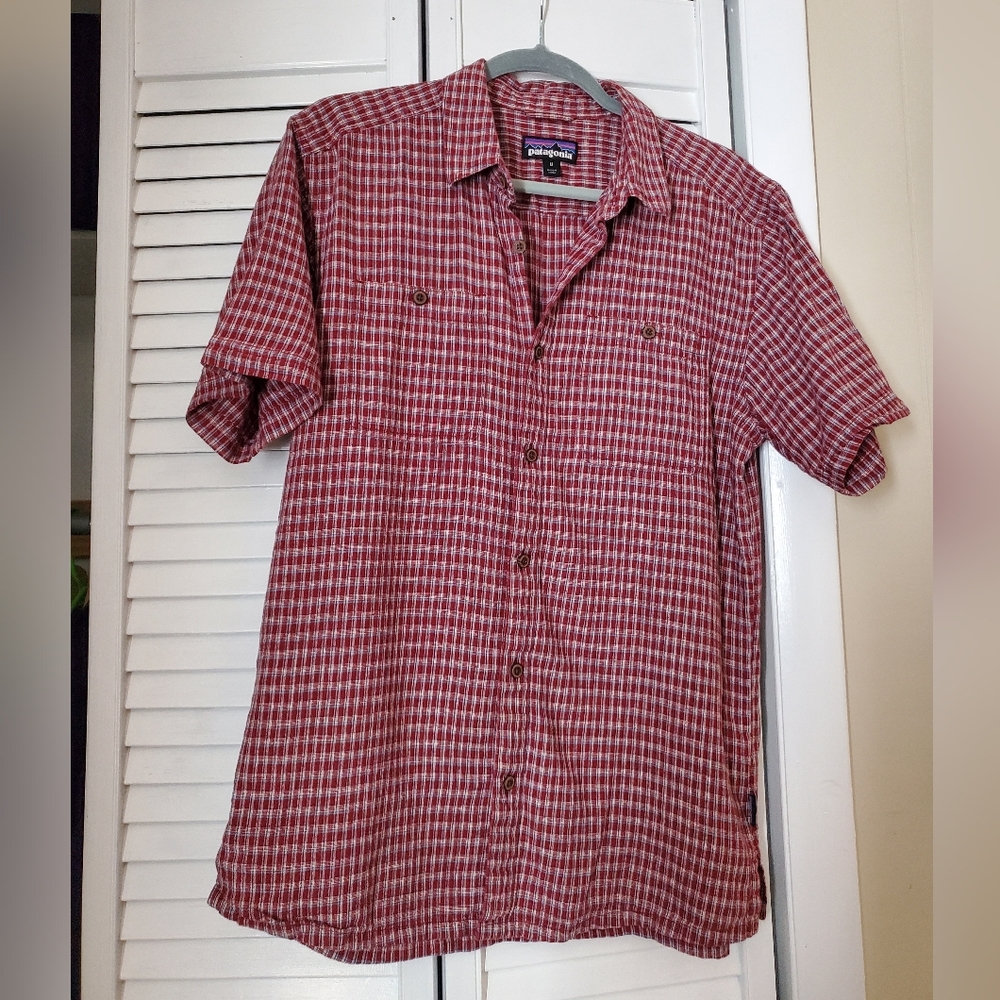 2 Patagonia Men's Medium Plaid shirts